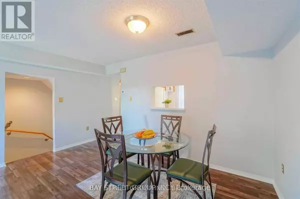 Barrie (painswick South), ON L4N7W3,119 D'ambrosio DR #43