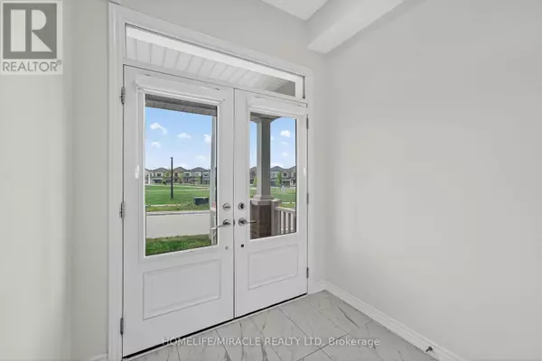 Barrie, ON L9S2Z4,11 PHOENIX BOULEVARD