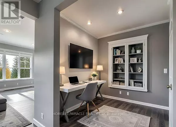 Barrie, ON L9S2Z4,11 PHOENIX BOULEVARD