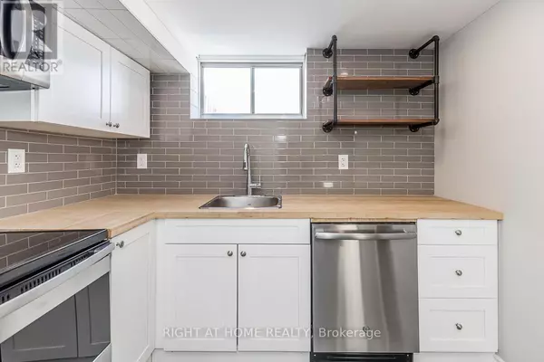 Barrie (city Centre), ON L4M2T8,169A Rose ST #Lower