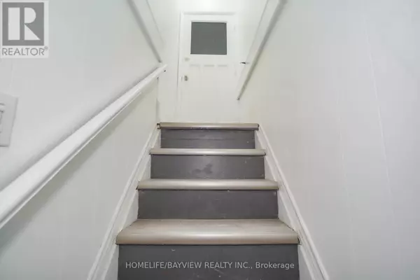 Barrie (wellington), ON L4M2H8,163 Gunn ST #Basement