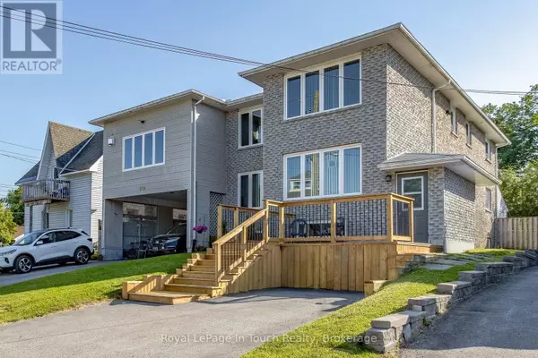Midland, ON L4R2T9,206 LINDSAY STREET