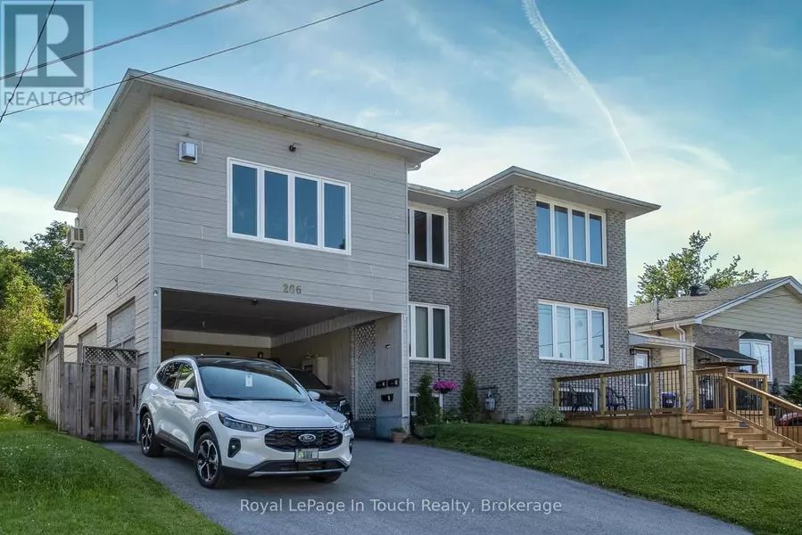 206 LINDSAY STREET, Midland, ON L4R2T9