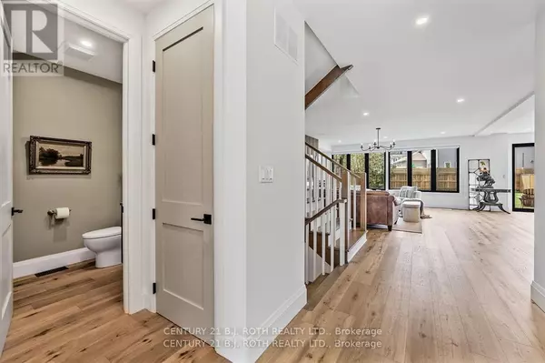 Barrie (south Shore), ON L4N7T1,46 TYNDALE ROAD