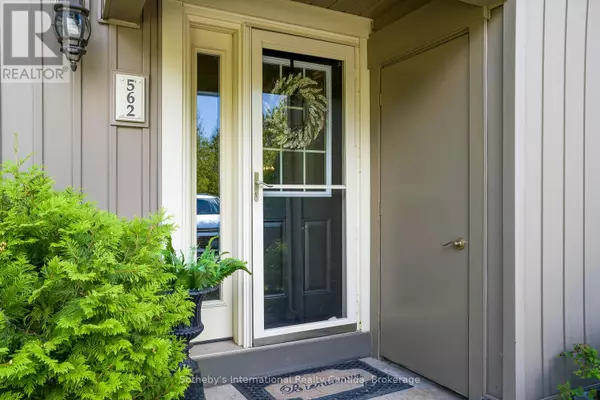 Collingwood, ON L9Y5B4,562 OXBOW CRESCENT