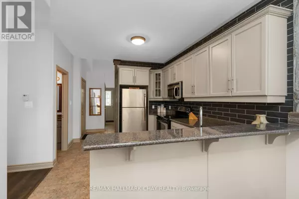 Barrie (painswick North), ON L4N4G1,125 Huronia RD #20