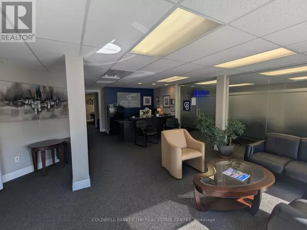 Barrie (0 North), ON L4N1B9,284 Dunlop ST West #Upper - E