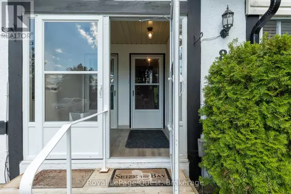 Ramara, ON L0K1B0,81 LAGUNA Pkwy #8