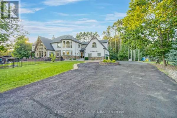 Springwater (anten Mills), ON L9X0C7,6 PINEHURST LANE