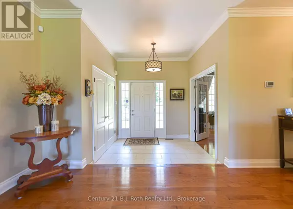 Severn, ON L3V0Y6,1273 HAWK RIDGE CRESCENT