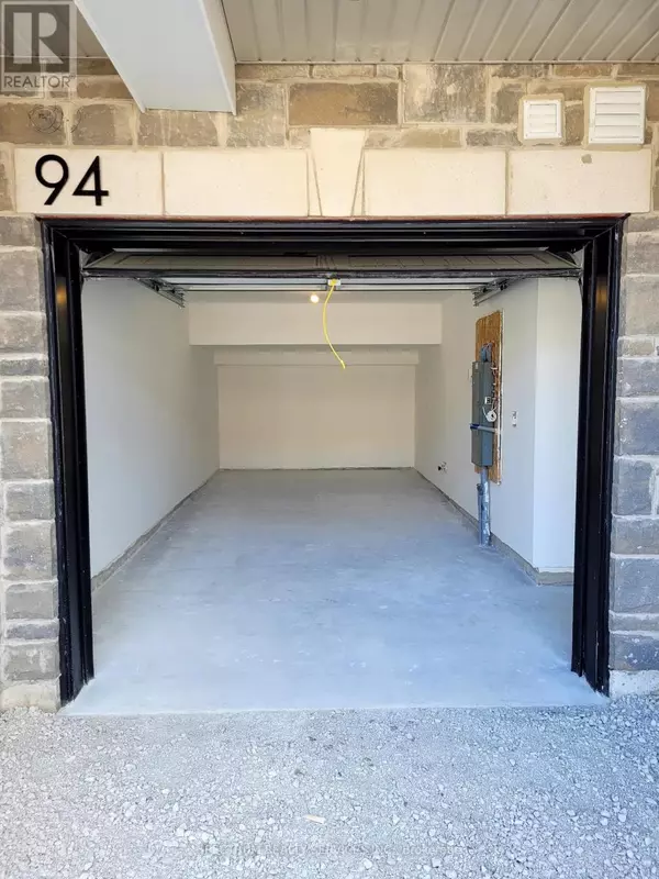 Barrie, ON L9J0G5,94 ENNERDALE STREET