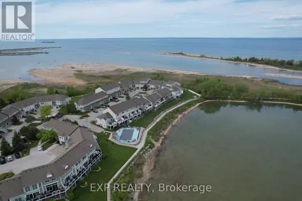 Collingwood, ON L9Y5C4,22 CRANBERRY SURF