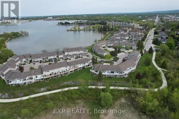 Collingwood, ON L9Y5C4,22 CRANBERRY SURF