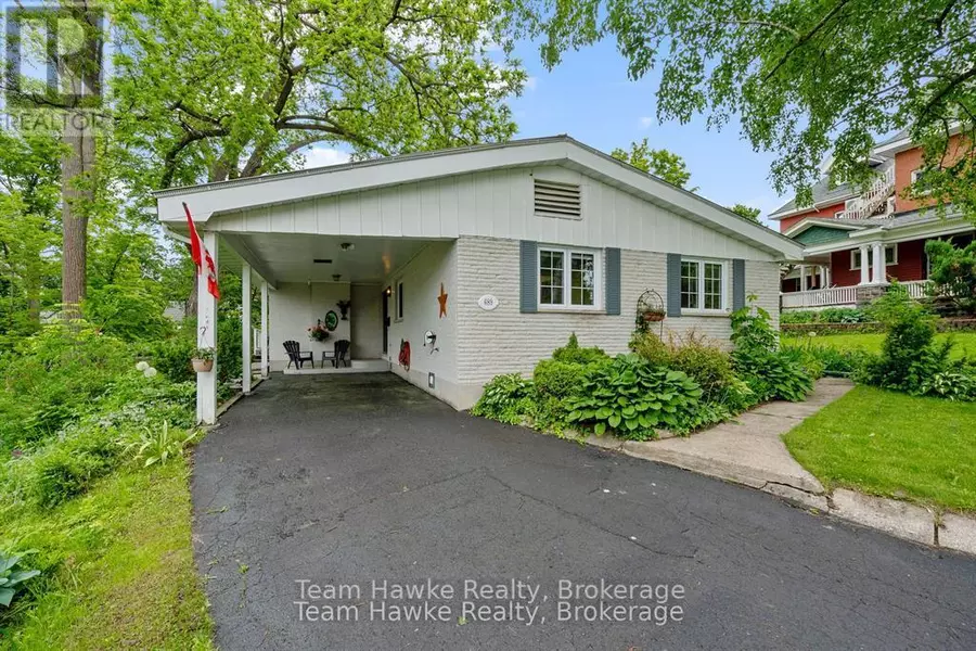 689 DOMINION AVENUE, Midland, ON L4R1R9