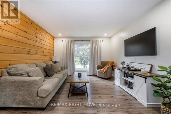 Orillia, ON L3V4B4,64 SECOND STREET