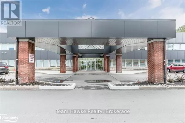 Midland, ON L4R4P4,240 PENETANGUISHENE RD #103A
