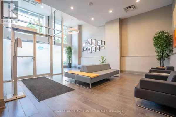 Barrie (city Centre), ON L4M0J5,111 WORSLEY ST #PH5