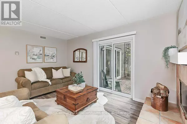 Collingwood, ON L9Y5C7,409 Mariners WAY #24