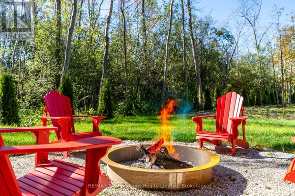 9746 BEACHWOOD ROAD, Collingwood, ON L9Y3Z1