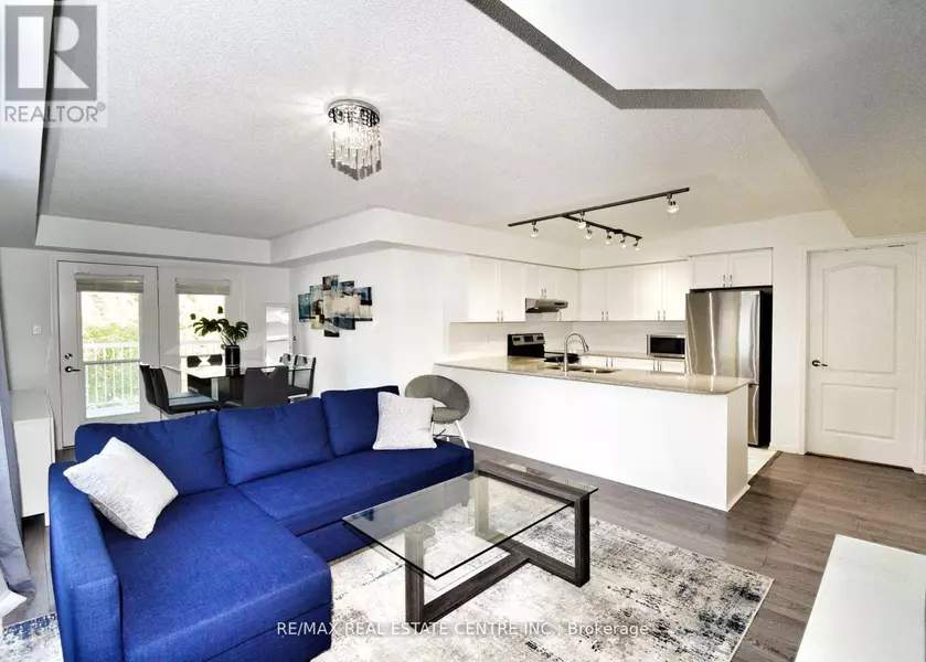 50 Mulligan LN #209, Wasaga Beach, ON L9Z0C5