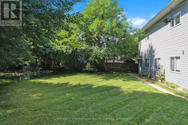 Collingwood, ON L9Y3A5,58 Cedar ST #B