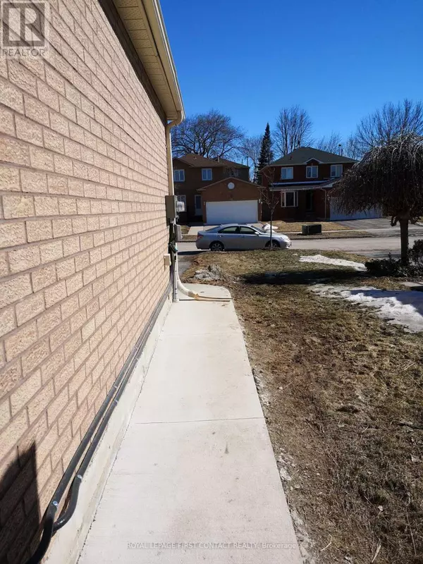 Barrie (west Bayfield), ON L4N7J3,30 Burke DR #BASEMENT