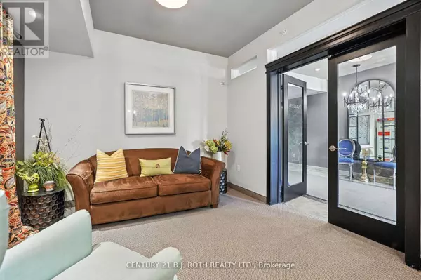 Barrie (ardagh), ON L4N7Y8,5 GREENWICH ST #304