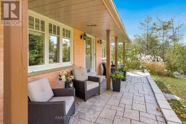 Oro-medonte (horseshoe Valley), ON L0L2L0,111 HIGHLAND DRIVE