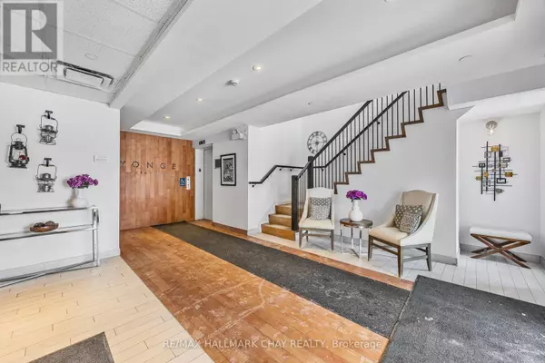 Barrie (painswick South), ON L9J0H1,100 Dean AVE #107