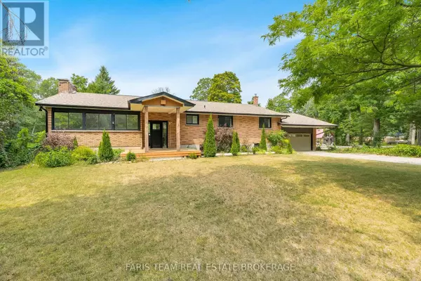 Wasaga Beach, ON L9Z2T5,256 KNOX ROAD E