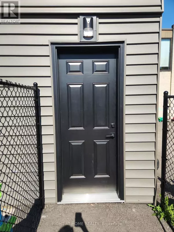 Springwater (elmvale), ON L0L1P0,9 Queen ST West #205