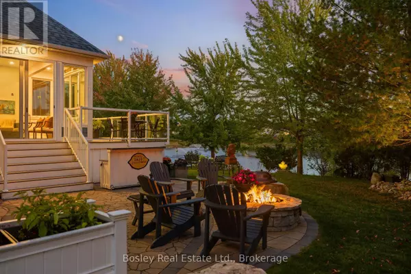 Collingwood, ON L9Y4Z2,55 WATERFRONT CIRCLE