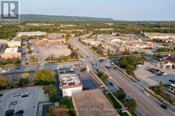 Collingwood, ON L9Y1C1,560 FIRST STREET