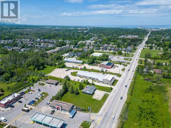 Collingwood, ON L9Y0G7,864 HURONTARIO STREET