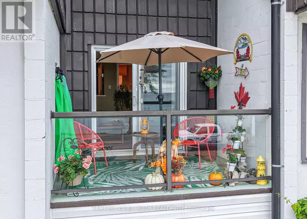 Orillia, ON L3V6N6,40 VICTORIA CRES #15