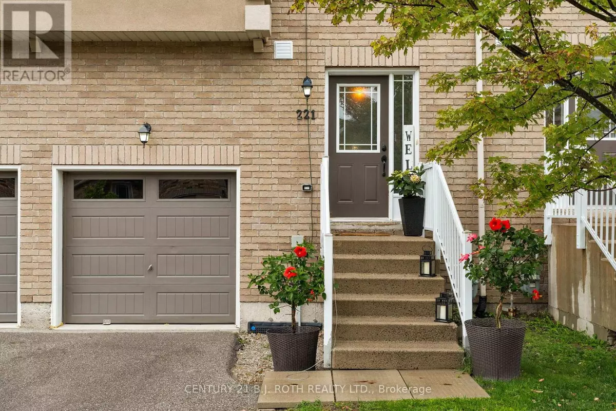 Barrie (holly), ON L4N9P8,221 HARVIE ROAD