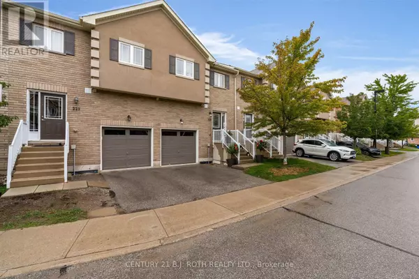 Barrie (holly), ON L4N9P8,221 HARVIE ROAD