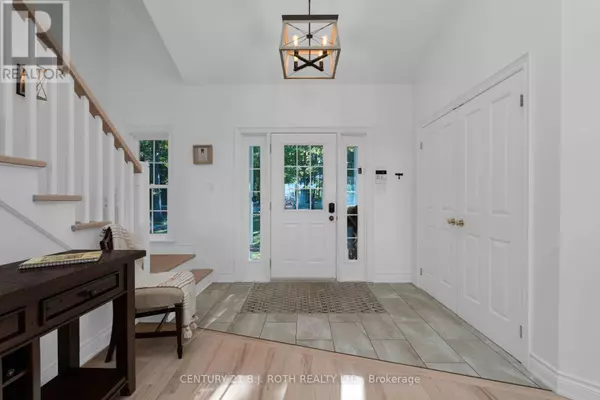 Springwater, ON L9X0J3,2710 PORTAGE TRAIL