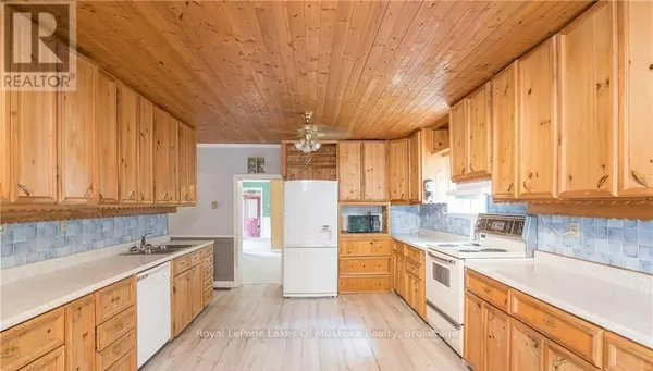 Severn (coldwater), ON L0K1E0,6 BUSH STREET