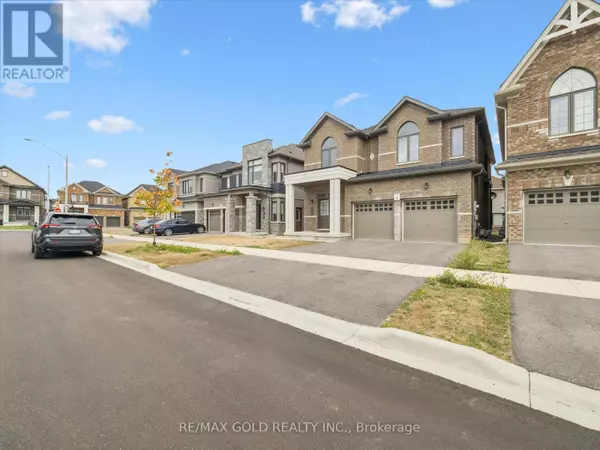 Barrie, ON L9J0L5,6 Bannister RD #Upper