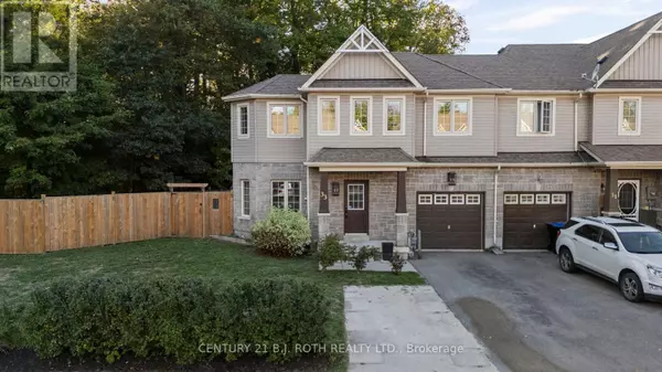 33 ARCADIA ROAD, Wasaga Beach, ON L9Z3C7