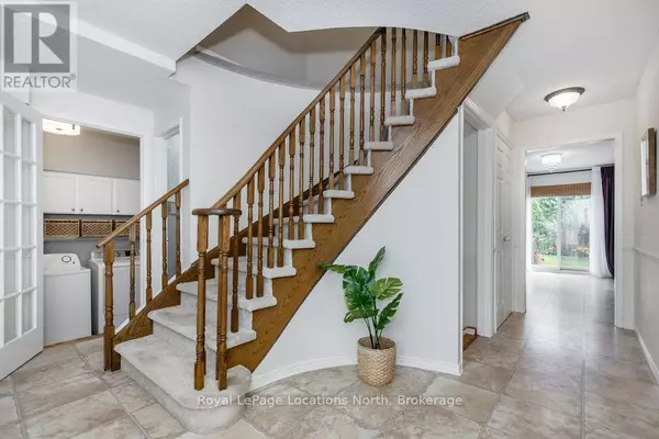 Barrie (west Bayfield), ON L4N6Z7,10 BARWICK DRIVE