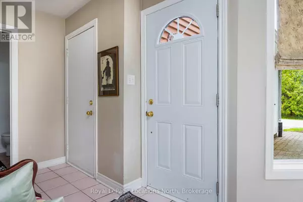 Collingwood, ON L9Y5B4,166 FAIRWAY CRESCENT