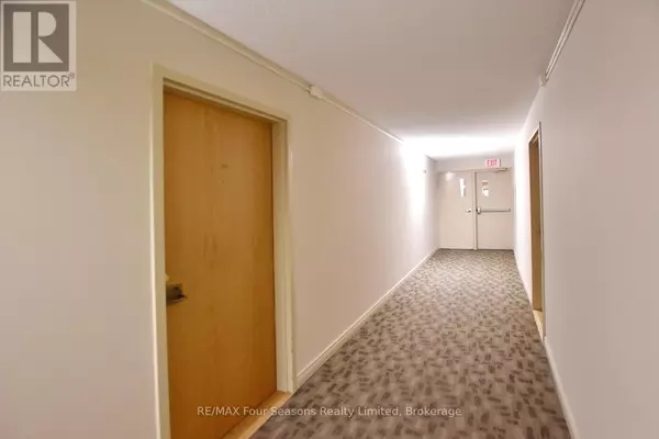 Collingwood, ON L9Y4T2,172 Eighth ST #505