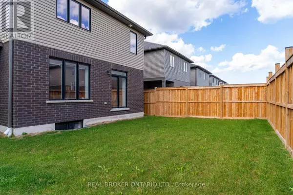 Collingwood, ON L9Y4B6,23 KERR STREET