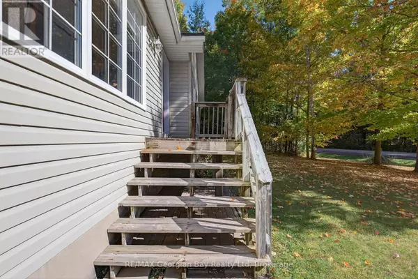 Tay, ON L0K2C0,56 BECKETTS SIDE ROAD