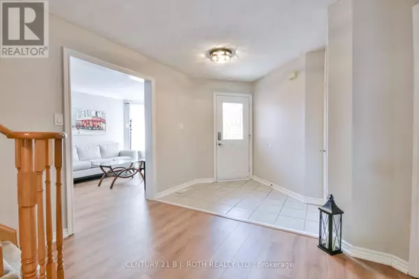 Barrie (painswick South), ON L4N9S7,28 SHAINA COURT