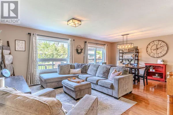 Oro-medonte, ON L0L1T0,20 ROSEMARIE DRIVE