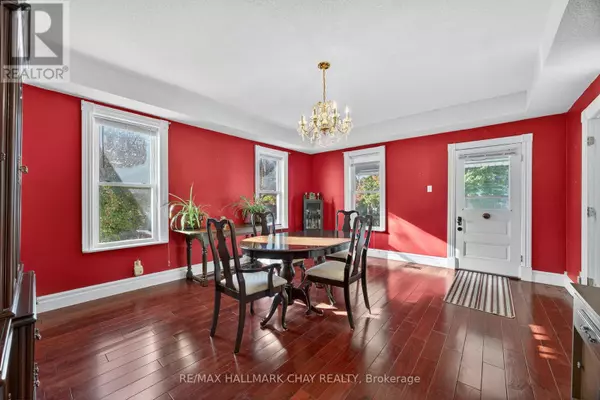 Springwater (elmvale), ON L0L1P0,9 MARIA STREET