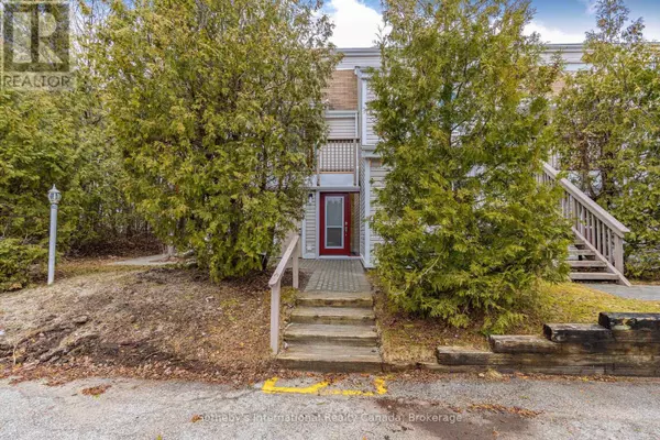 Collingwood, ON L9Y5B8,49 TROTT BLVD #181